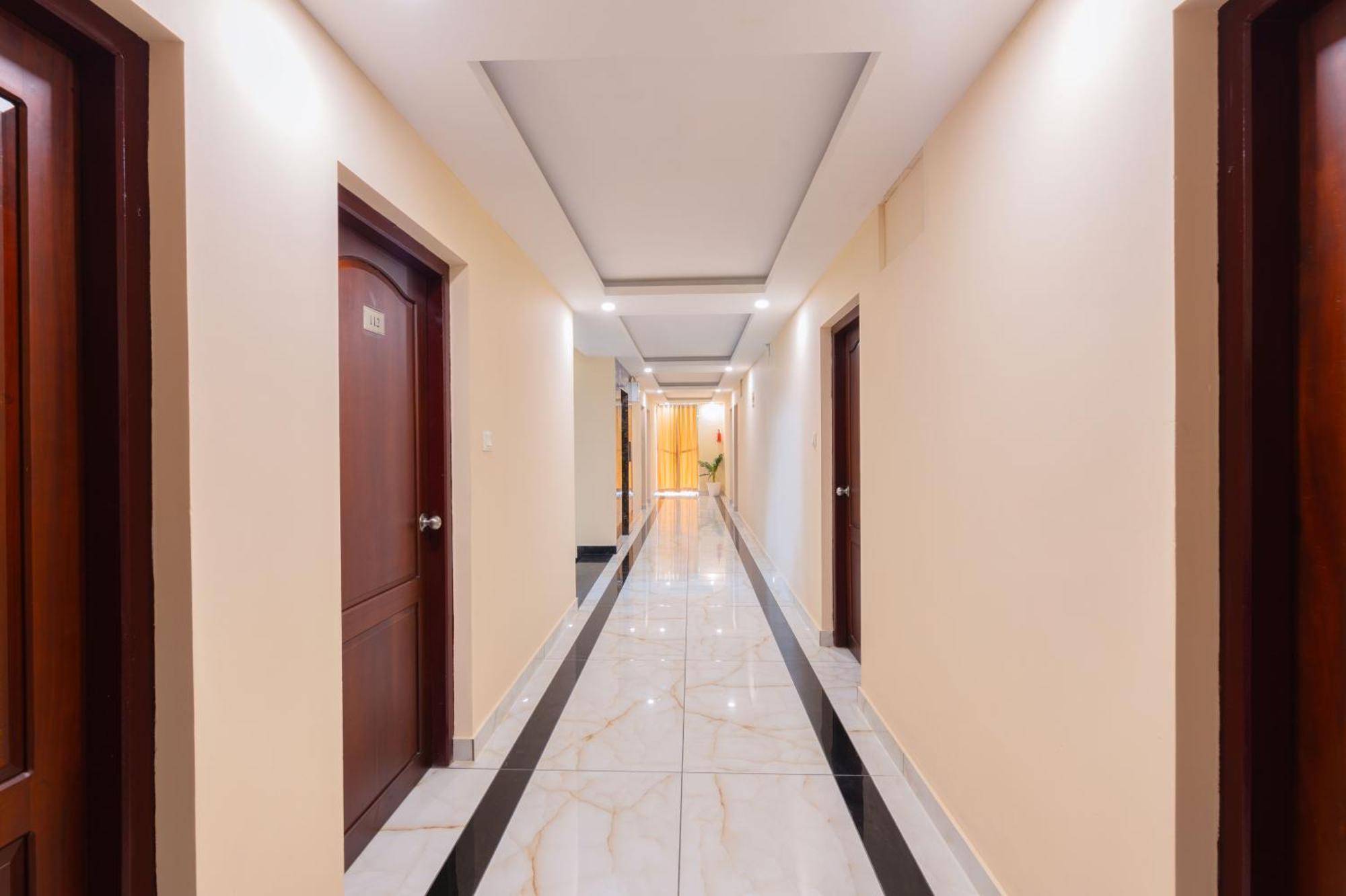 Treebo Airsuite Airport Hotel Kochi Buitenkant foto