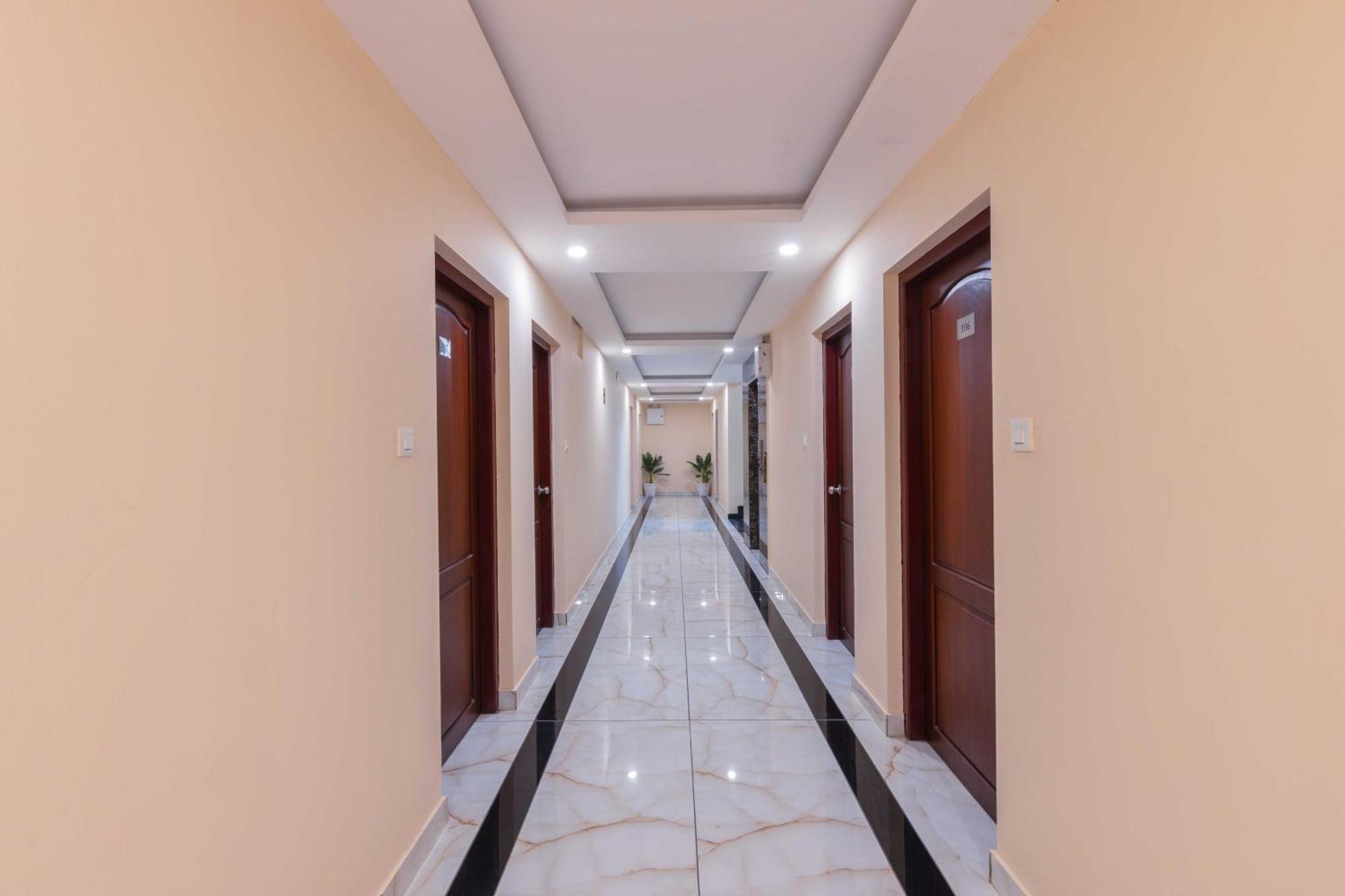Treebo Airsuite Airport Hotel Kochi Buitenkant foto