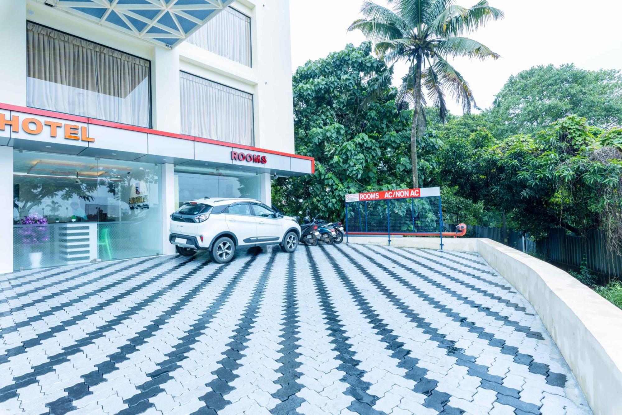 Treebo Airsuite Airport Hotel Kochi Buitenkant foto