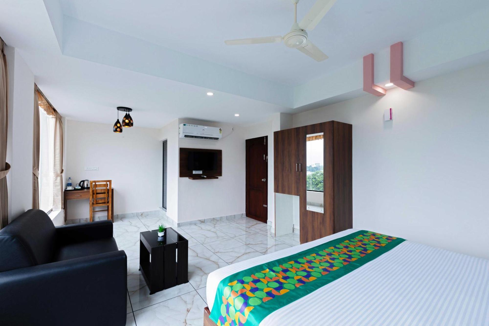 Treebo Airsuite Airport Hotel Kochi Buitenkant foto