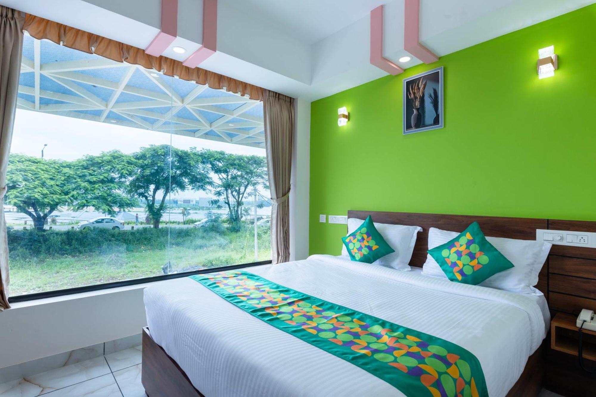 Treebo Airsuite Airport Hotel Kochi Buitenkant foto